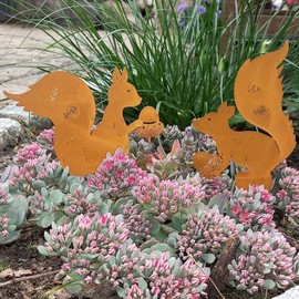 Garden Stake Squirrel Figurine Set of 2 to Plug in Rust Look 18 cm for Garden Decoration
