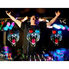 SOOoEC LED T Shirt Sound Activated Glow Shirts Light up Equalizer Clothes for Party