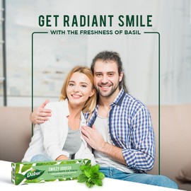 Dabur Organic Basil Toothpaste for Fresh Breath 100ml - Natural Oral Care with Organic Basil Extracts - Refreshing Mint Flavor - Promotes Oral Health and Hygiene
