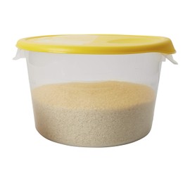 Rubbermaid Commercial Products Plastic Round Food Storage Container with Handle, 4 Quart, Yellow, High Temperature Range Food Organization for Wet/Dry Food in Kitchen/Restaurants/Cafeteria