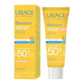 Uriage Bariésun crema SPF50+ color claro 50 ml – protección muy alta UVA/UVB/luz azul – acabado mate, unifica el tono y realza la piel con efecto glow natural