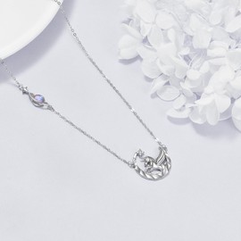 Unicorn Necklace for Women 925 Sterling Silver Unicorn Pendant Crescent Moon Necklace Jewellery for Women, Sterling Silver, No Gemstone