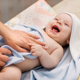 Hooded Towel Embroidered with Name, Date of Birth or Desired Text, 100% Cotton - ÖkoTex Approved, Baby Towel Extra Soft, for Girls and Boys - Pink