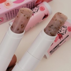 2 pk HARD CANDY X MARILYN MONROE LIP SCRUB SWEET STRAWBERRY SMOOCHES 0.19 fl oz