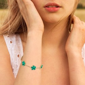 Myrnaist Clover Bracelet Green Stainless Steel Five Leaf Clover Bracelets for Women Flower Dainty Lucky Clover Link Bracelet Jewelry Gifts for Birthday Anniversary