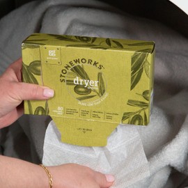 Grab Green Stoneworks Cruelty-Free Dryer Sheets | Softens Fabrics, Freshens Clothing & Reduces Static-Cling and Wrinkles | Plant Based | Olive Leaf Scent (80 Sheets)