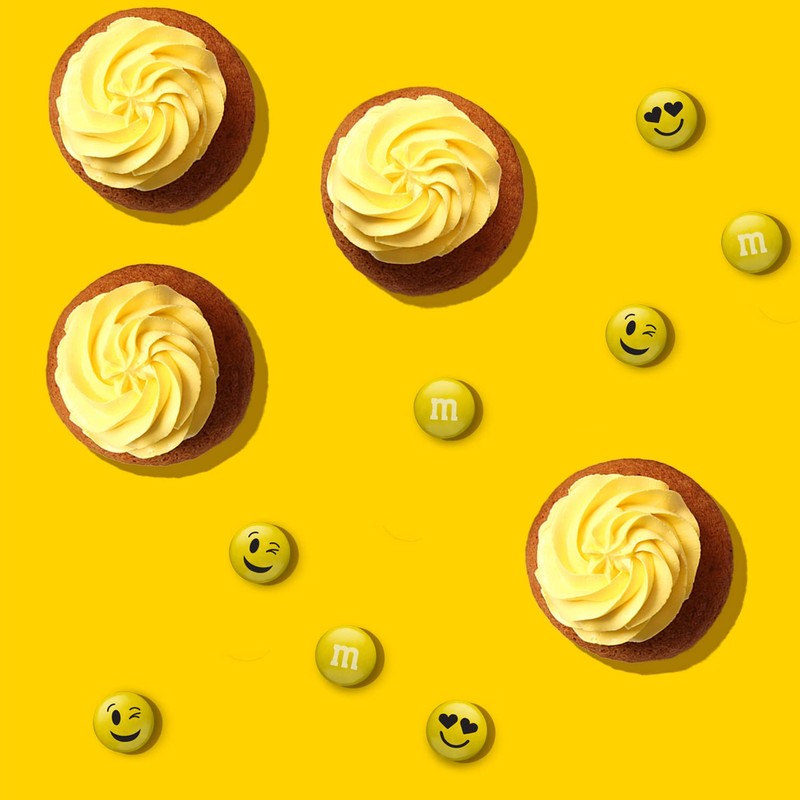 M&M’S WORLD Emoji Milk Chocolate Candy - 2lbs