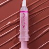Brillo labial Beauty Creations Plump & pout brattitude mocha con