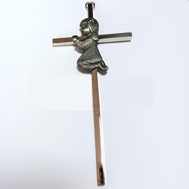 Feishiong Silver Baby Wall Cross Baptism Gifts for girl,Praying Girl Plaque Wall Decor Cross Great for Baptism Perfect for First Holy Communion Baby Shower Birthday and Christening