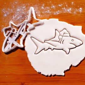 BAKERLOGY Xmas Great White Shark with Santa Hat Cookie Cutter - Bake Nautical Christmas Cookies - Detailed Biscuit Cutter Design for Baking and Crafts, ideal on fondant, dough, clay