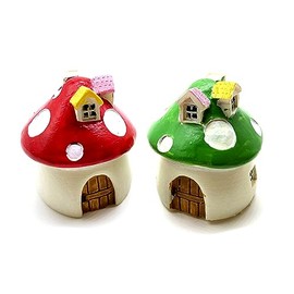 Aliotech 2Pcs Mini Mushrooms Miniature Figurines Fairy Garden House Cute Fairy Garden Mushrooms for Fairy Garden Micro Landscape Plant Bonsai Ornaments(Red and Green)