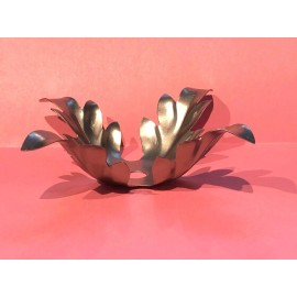 H & H NEW 4 Petal/leaf 2-1/2"h, 4"dia Raw Steel Bobeche HUSK CANDLE CUP