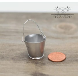 SMA 1: 12 Dollhouse Miniature Small Bucket/Miniatu