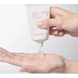 Innisfree Jeju Cherry Blossom Jelly Cream