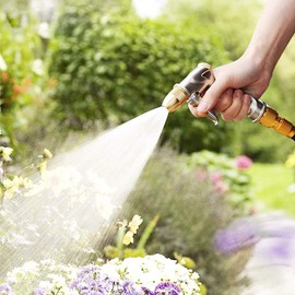 FANHAO Garten Handbrause, 100% Metall Hochdruck Gartenbrause/Garten-Spritzpistolen,Verstellbarer Wasserdurchfluss-Robust und Leistungsstark für Garten Bewässerung, Autowaschanlagen Einfacher Silber