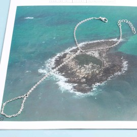 Yheakne Boho Crystal Finger Bracelet Silver Slave Bracelet Finger chain Bracelet Minimal Ring Bracelet Everyday Bracelet Hand Chain Jewelry for Women and Girls (Silver)