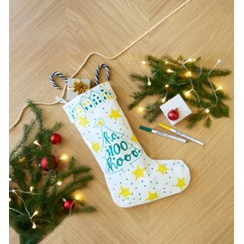 Edding 4600 Fabric Marker Set Green and Yellow Felt Tip Pens for Decorating Clothes, Ideal for Drawing Santa