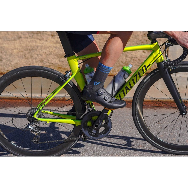 Swiftwick - ASPIRE SEVEN, Crew Socks for Cycling, White, Medium