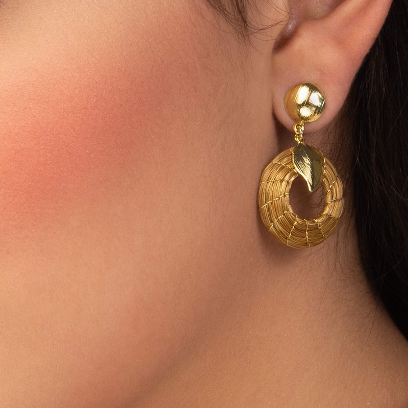 Open Mandala Earrings 2 cm Gold with Leaves