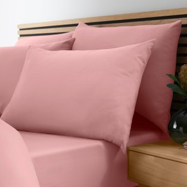 Catherine Lansfield So Soft Non-Iron Super King Fitted Sheet Coral