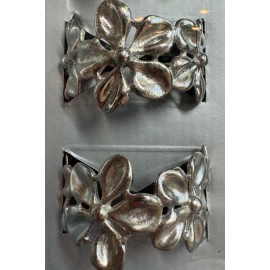Tahari Napkin Rings (6) Flower FLOWERS SILVER METAL NIB
