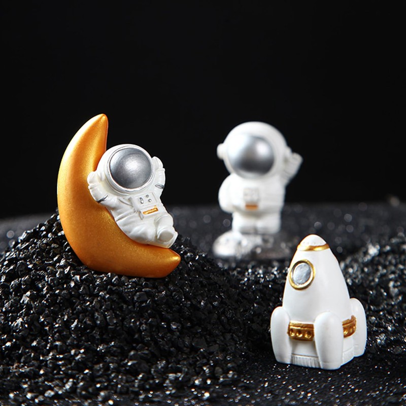 NMOHYDEU Astronaut Dashboard Decorations Car Interior Accessories, Set of 5