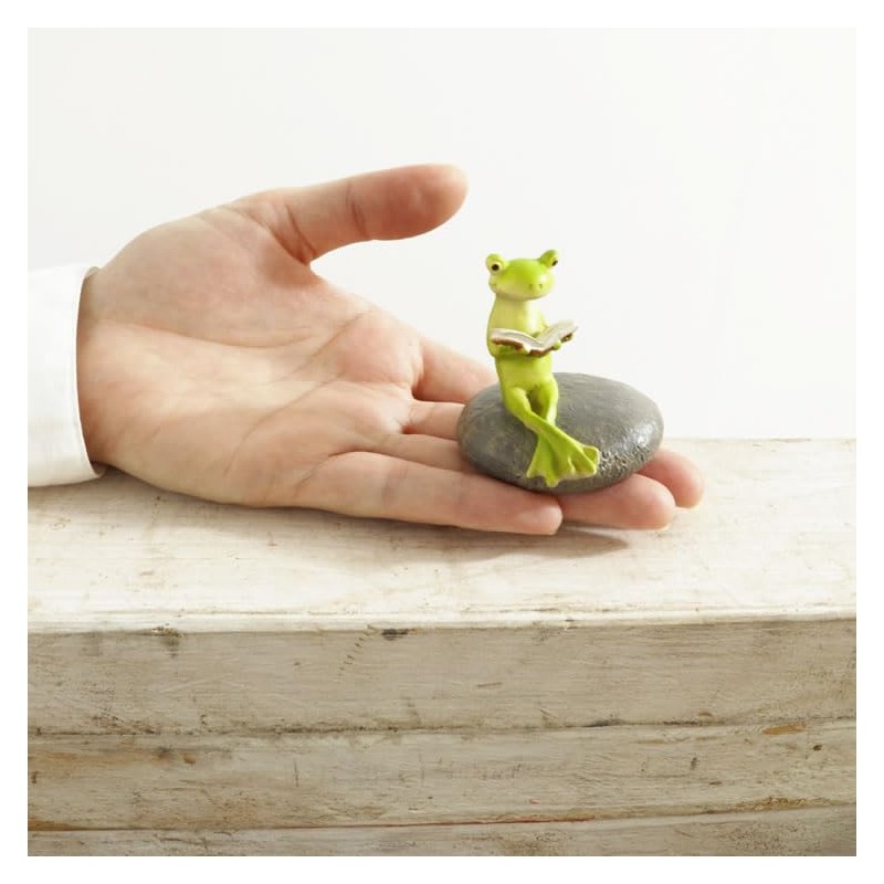 Kawada Boeki Figurine Reading Frog 1202PKC014