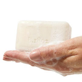 Beekman 1802 Goat Milk Body Soap Bar, Vanilla Absolute - Scented - 3.5 oz - Nourish, Moisturize & Hydrate - 100% Vegetable Soap with Lactic Acid - Cruelty Free - Packaging May Vary