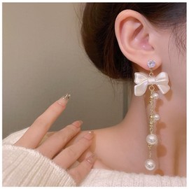 Yienate Boho Long Tassel Pearl Drop Dangle Earrings Gold Bow Pearl Earrings Statement Bridal Pearl Necklace Earrings Rhinestone Stud Earrings Wedding Prom Pearl Cluster Earrings Jewellery for Women