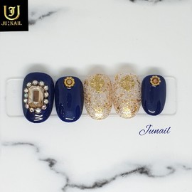 Navy Gold Handmade Nail Tips - Short C Curve Coffin / 네이비골드 수제네일팁 - 숏C커브코핀