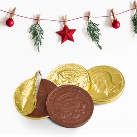 R.M. Palmer Milk Chocolate Gold Coin Half Dollars, Bulk Bag, Fun Sized, Treats, Candy, and Snacks (2 lb)