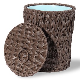 YOKOMI Plastic Wicker Trash Can with Lid - 2 Gallon Small Garbage Can with Removable Liner Bucket for Bedroom, Bathroom, Living Room - Boho Hand Woven Waste Basket for Home, Office, Brown
