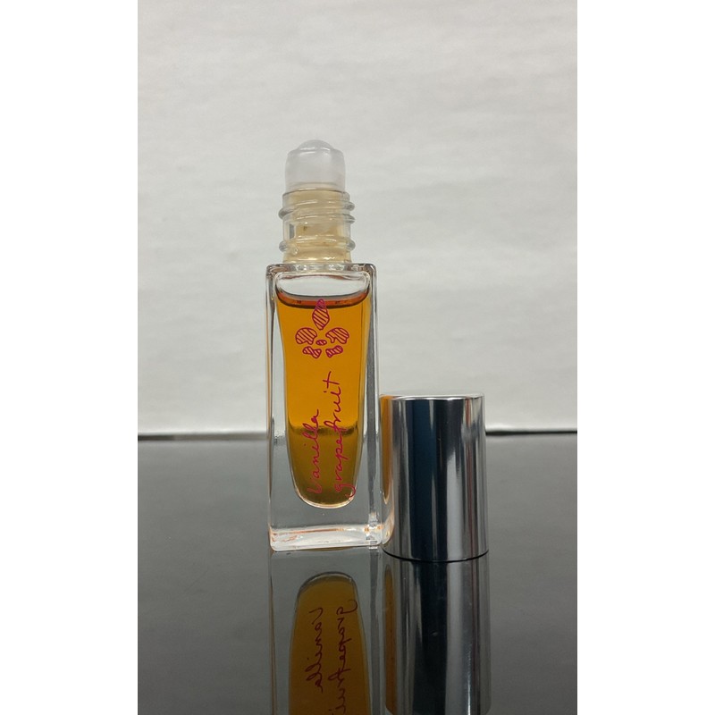 Lavanila Laboratories Vanilla Grapefruit Fragrance Mini Rollerball 5 ml.