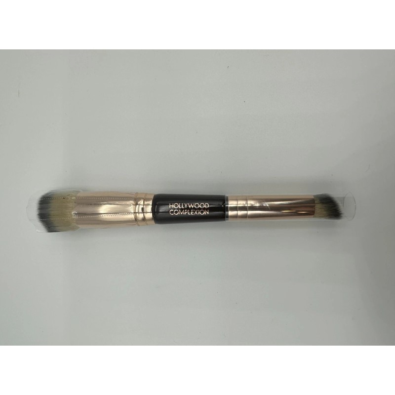 Charlotte Tilbury Hollywood Complexion Brush