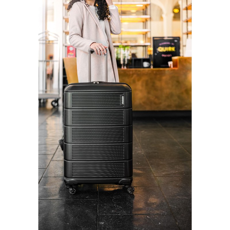 American Tourister Stratum 2.0 Expandable Hardside Luggage with Spinner Wheels,