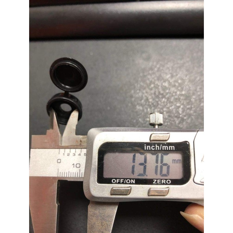 100x Pack Plastic Fold Over Hinged Screw Head Cap Snap