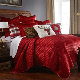Levtex Home - Red Velvet Quilt Set - Full/Queen Quilt + Two Standard Pillow Shams - Luxurious Quilted Poly Velvet - Quilt Size (88x92in.) and Pillow Sham Size (26x20in.)
