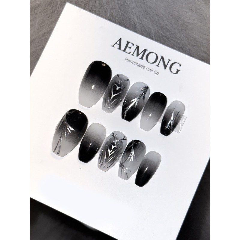 [Hiphan Nail Daily Nail] Black and White Detail Heart Line