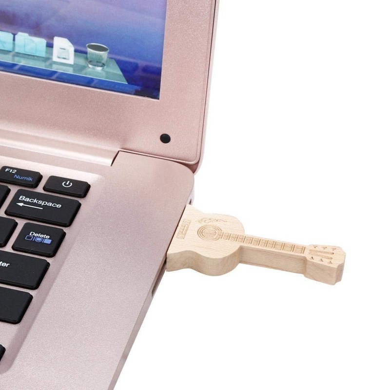 Real wooden guitar USB Flash Drive 8GB - Memory Stick