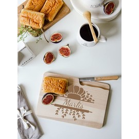 Personalisiertes Brotzeitbrettchen mit Messer, Frühstücksbrettchen 26 x 18 cm aus Holz mit Namen für Köche, Vesperbrett personalisiert mit Namen, Brotzeitbrett, Die Geschenke Manufaktur