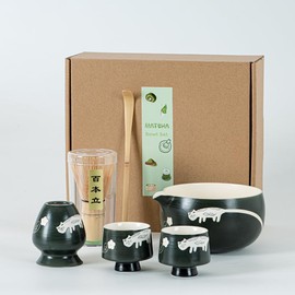hijaunatis Unique Cat Design Matcha Tea Set – 6-Piece Matcha Bowl with Spout, 2 Cups, Bamboo Whisk (Chasen), Whisk Holder, Scoop & Spoon – Traditional Matcha Set for Tea Ceremony & Matcha Lovers