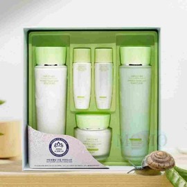 Bohome Moist Emulsion 3-Piece Set Nutritional Cosmetics Moisture Lotion Set Moisture Cosmetics Set / 보홈 모이스트 에멀전 3종세트 영양화장품 수분로션세트 수분화장품세트