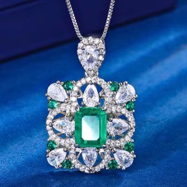 Razzberry Indira Womens Zirconia Statement Pendant Necklace (Green)