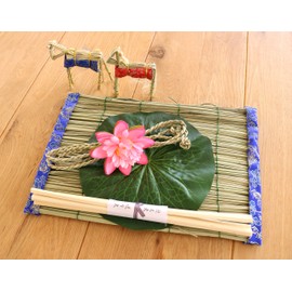 Yamaichi Shoten B-082 Bon Ornament, Bon Set, Q, Approx. 11.8 x 7.9 inches (30 x 20 cm)