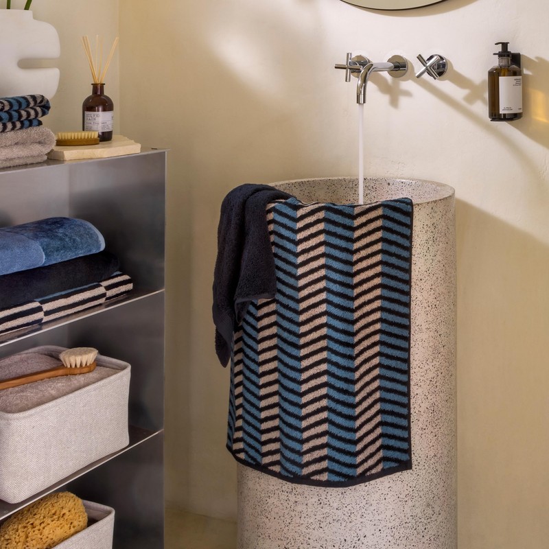 MÖVE Illusions Skyscrapers Hand Towel, 50 x 100 cm, 100%