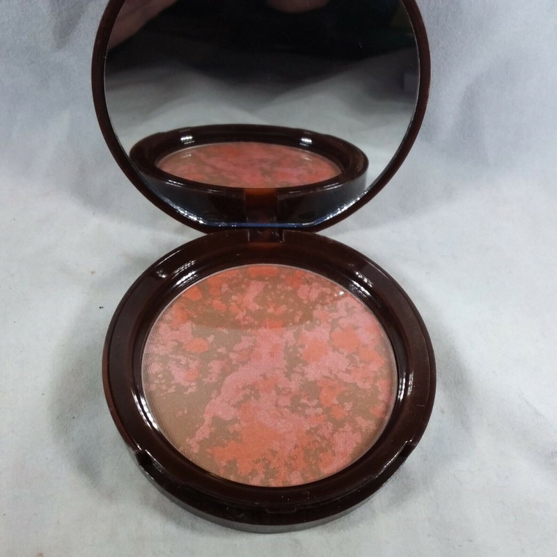 Iman Sheer Finish Bronzing Powder Mingle