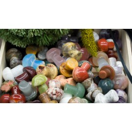 Mini Crystal Gemstone Mushroom Carving Confetti Fairy Garden Terrarium Figurine