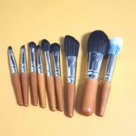 메이크업용 화장 브러시 파우치 포함 선물 미용실 야외 수강키트 스튜디오 신부화장 출장 Makeup Brush Pouch Included Gift Salon Outdoor Class Kit Studio Bridal Makeup Home Service [Basic Product]