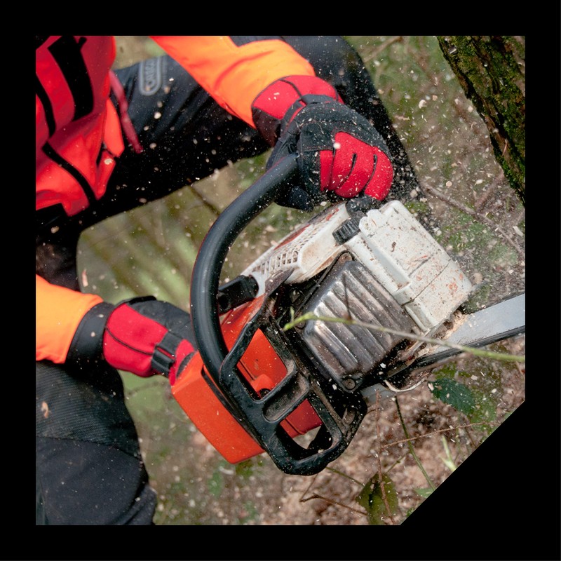 Oregon Fiordland 295485/M Design A Winter Chainsaw Protective Gloves ,