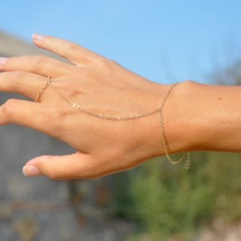 Hand Chain Ring Bracelet Hand Chain Dainty 14k Gold Finger Ring Slave Bracelet Zircon Hand Jewelry for Women Trendy Summer Essentials Stuff Fashion Boho Beach Jewelry Gifts Minimalist